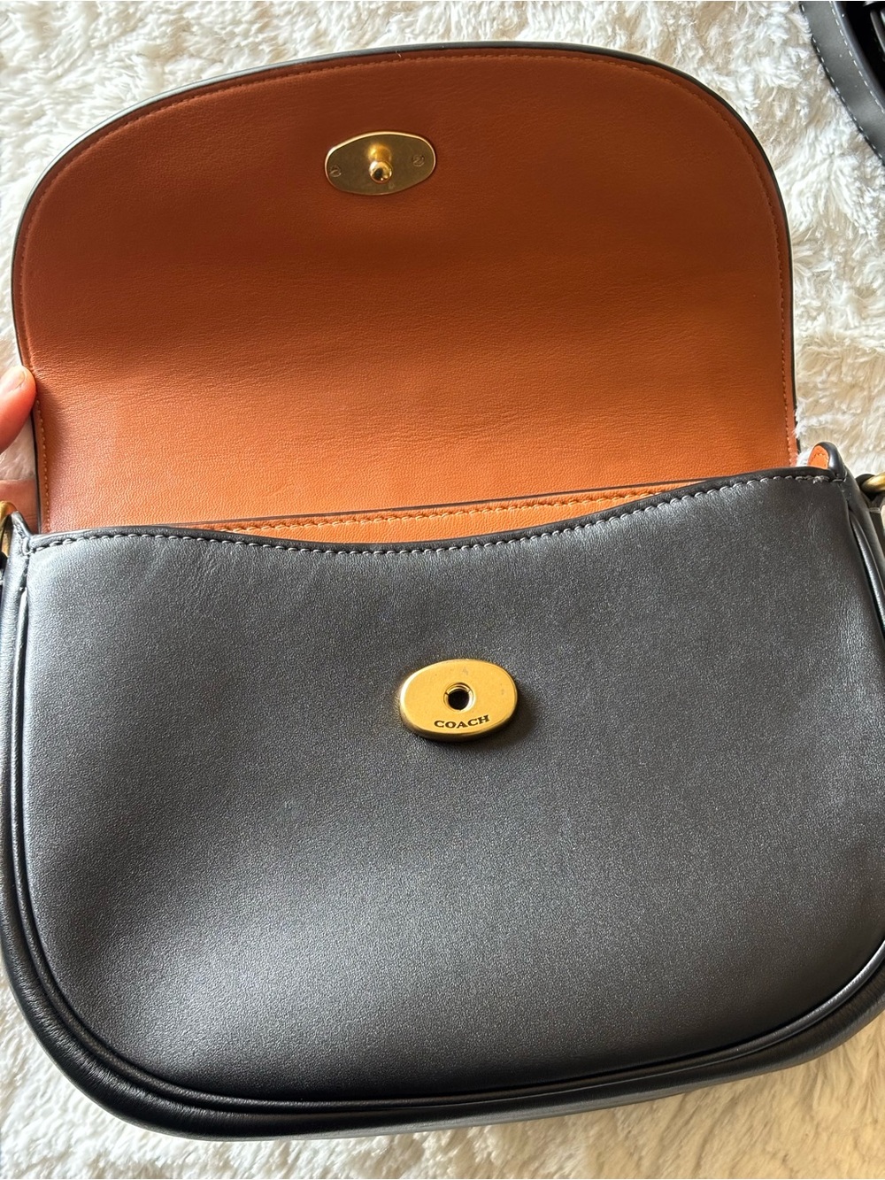 Coach Harley Crossbody (Large) in Black and Gold - Picture 5 of 9